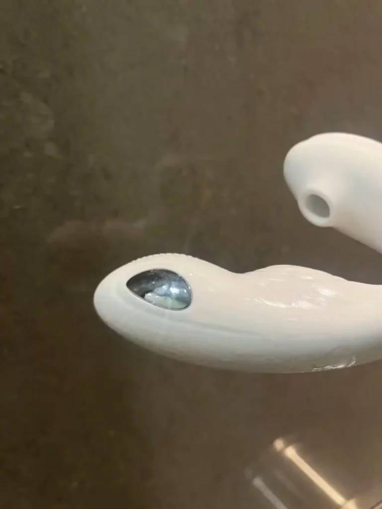 Image #1 from Agustina